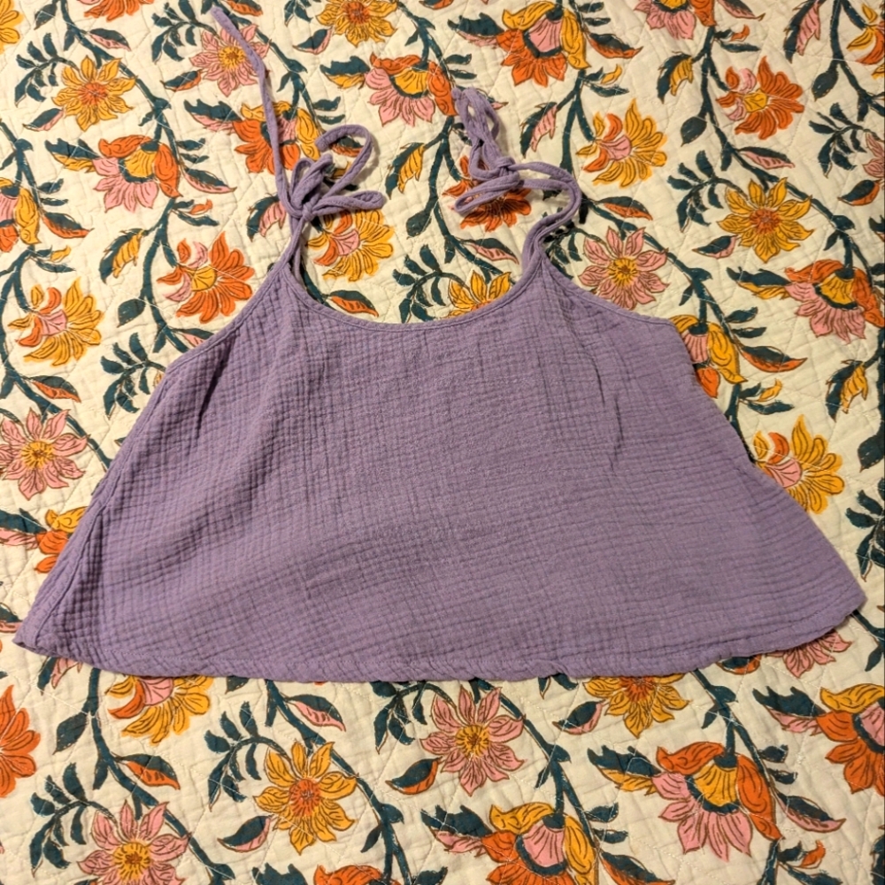 Colsie Lilac Flowy Cropped Tank Top Size Medium